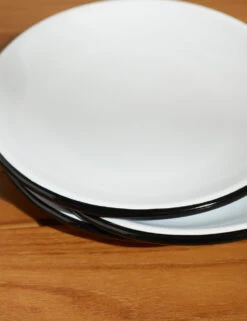 Enamelware Salad Plate (Set Of 4) By Crow Canyon -Restaurant Supplies Store Enamelware Salad Plate Black Rim Set of 4 9803