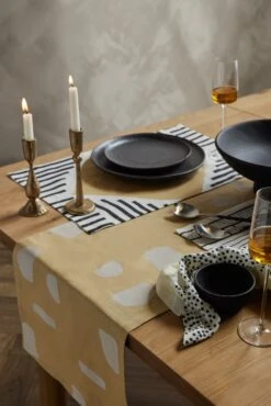 Course Linen Napkins (Set Of 4) By Hadiya Williams 8 Course Linen Napkins (Set Of 4) By Hadiya Williams -Restaurant Supplies Store TabletopSetting HadiyaWilliams0727 1 scaled